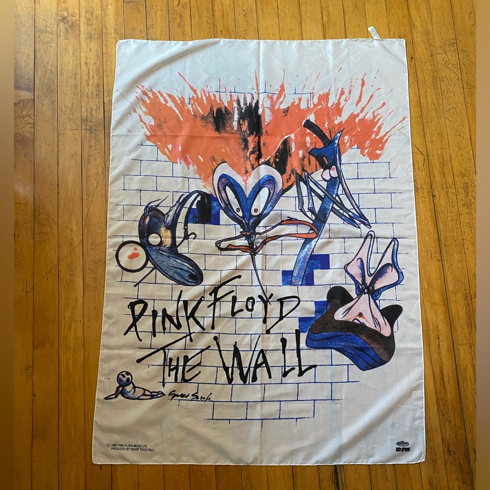 VINTAGE 1982 PINK FLOYD THE WALL Rock Concert Banner Italy Winterland